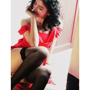 网红女神阿朱视图合集165G，非自己整理，上传时瞟了下文件夹名字，感觉不像重复