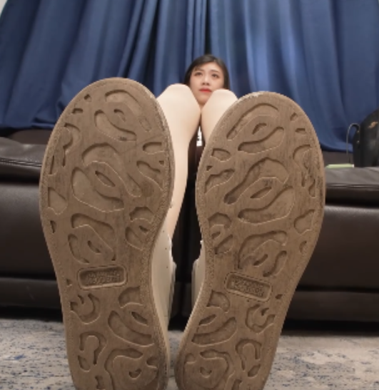 小影优质美足秀1部1.3G宅男网