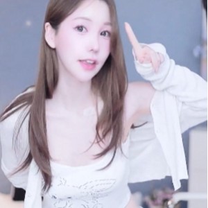 推特imsocutesexy角色扮演88部6.9G太火辣了