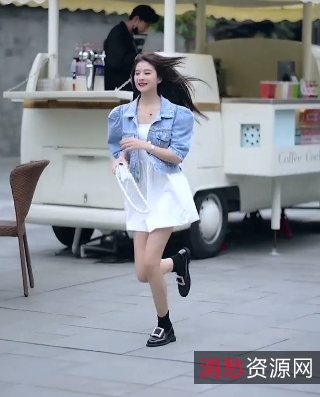 兰鹿双姝劲爆交友视频7部2.5G虎牙展示