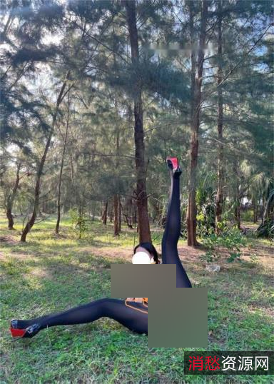 微密圈迷人五姨太最新展示8V合集89图极速上膛