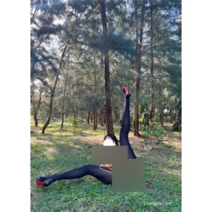 微密圈迷人五姨太最新展示8V合集89图极速上膛