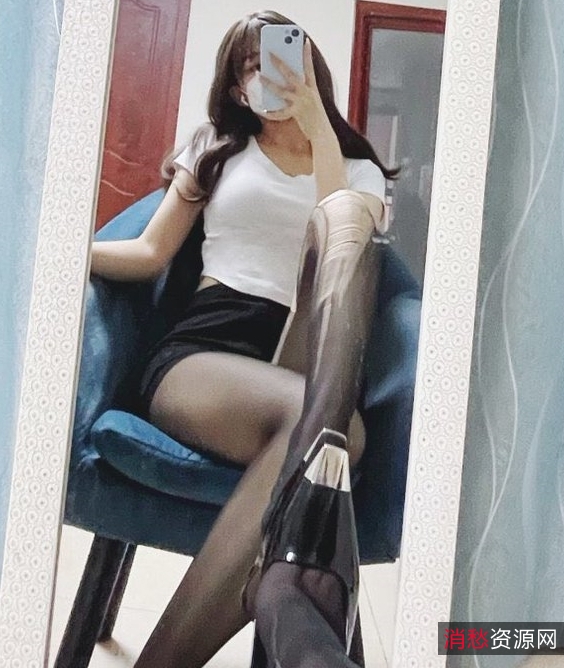 诱人桃子福利姬视频合集43部6.2G太火辣了