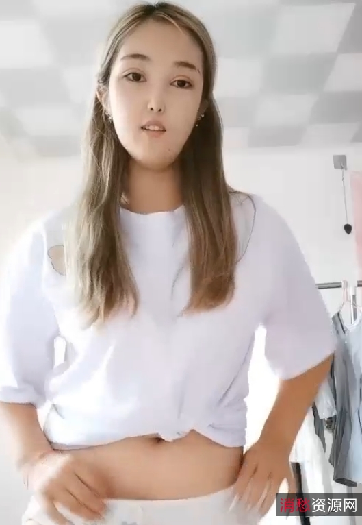 校内小骚狐纯欲风私拍86部51.5G